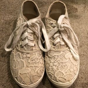 Lace Tennis Shoes